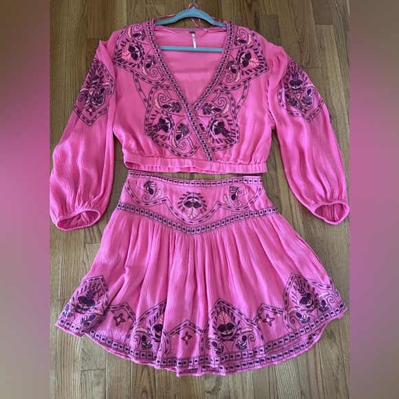NWOT FREE PEOPLE Nico Embroidered Set Cropped Top and Skirt - Picture 2 of 7